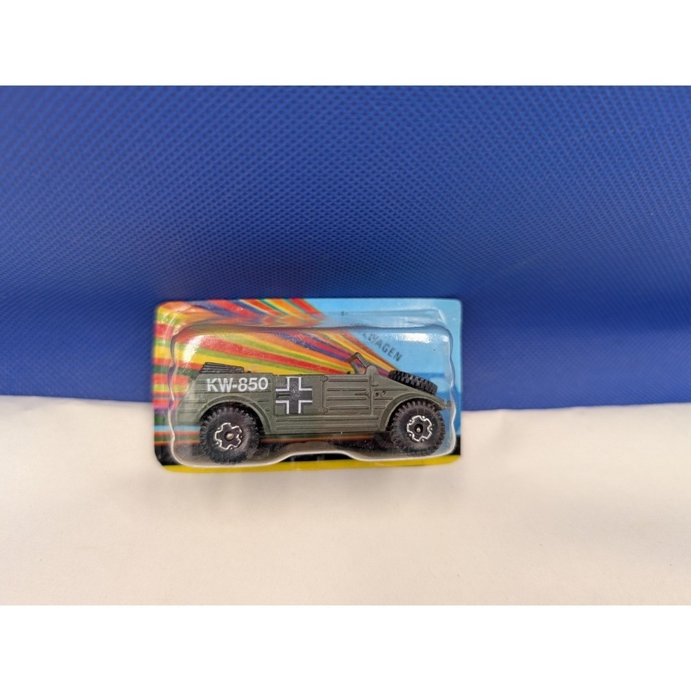 Playart Volkswagen Kubelwagon 1:64 VW Army Vehicle Fast Wheels Green German